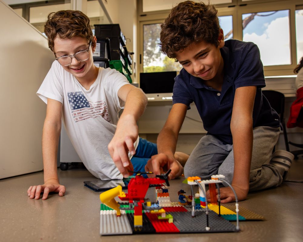 STEM Programs at AOSR: Robotics and coding.