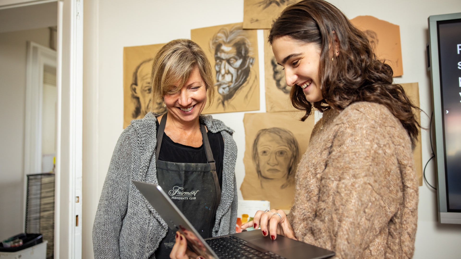 AOSR International High School Rome - Visual Arts Class